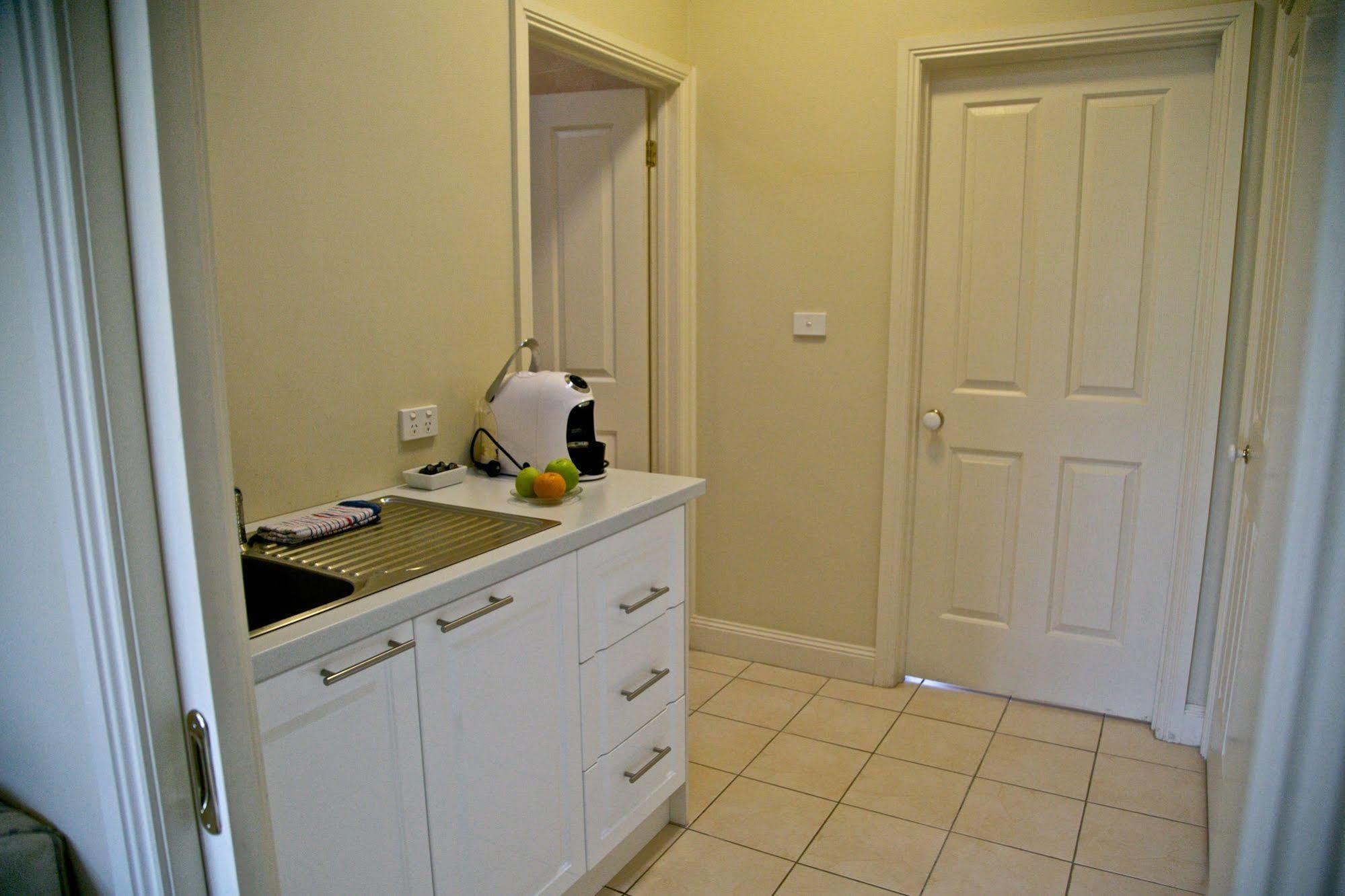 Motel Holly Lane Mews Yarra Glen Esterno foto